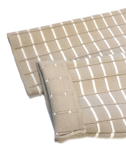 ARMANI COLLEZIONI（アルマーニ コレツィオーニ）ARMANI COLLEZIONI (アルマーニ コレツィオーニ) ジャケット ベージュ サイズ:42の古着・服飾アイテム