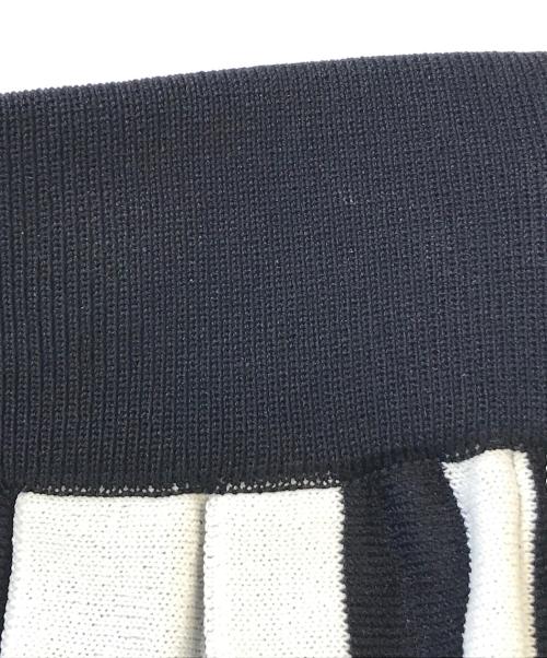 UNITED TOKYO（ユナイテッドトーキョー）UNITED TOKYO (ユナイテッドトーキョー) チェッカーニットスカート　142330005 ホワイト×ブラック サイズ:Sの古着・服飾アイテム