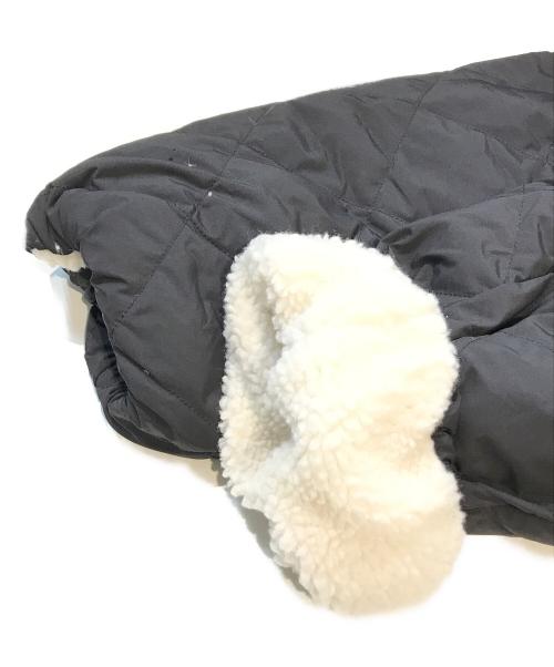 UNFILO（アンフィーロ）UNFILO (アンフィーロ) TAION (タイオン) リバーシブルボアダウン ブラック×ホワイト サイズ:Sの古着・服飾アイテム