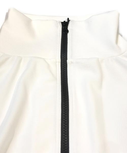 NO ID.（ノーアイディー）NO ID. (ノーアイディー) ラダリングZIPポンチョ 454006-747T ホワイト サイズ:ONE 未使用品の古着・服飾アイテム