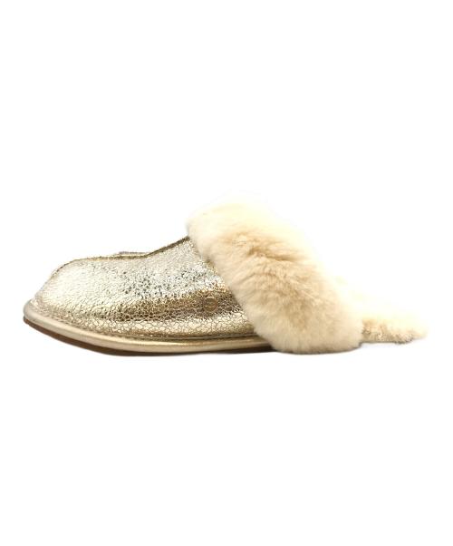 UGG（アグ）UGG (アグ) Scuffette II Cosmos ゴールド サイズ:24の古着・服飾アイテム