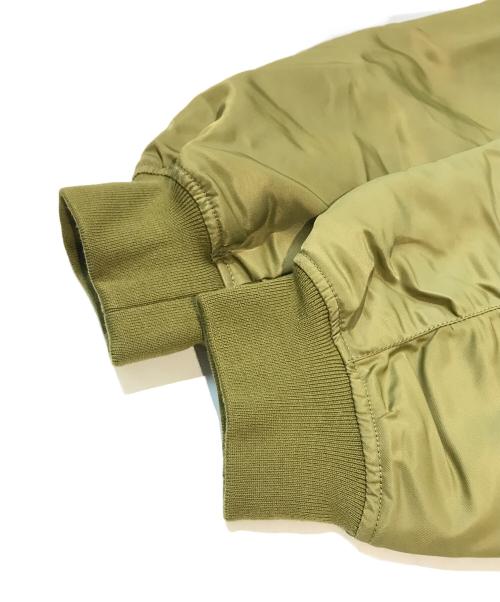 AZUL by moussy（アズールバイマウジー）AZUL by moussy (アズールバイマウジー) バックタックボリュームショートMA-1　250GST30-124B グリーン サイズ:FREEの古着・服飾アイテム