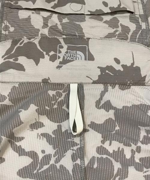 THE NORTH FACE（ザ ノース フェイス）THE NORTH FACE (ザ ノース フェイス) NOVELTY SWALLOWTAIL VENT HOODIE　NPW21571 グレー サイズ:XLの古着・服飾アイテム