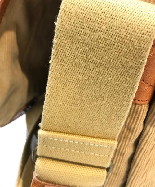 PORTER（ポーター）PORTER (ポーター) ESSENTIAL DESIGNS (エッセンシャルデザインズ) バッグ ブラウンの古着・服飾アイテム