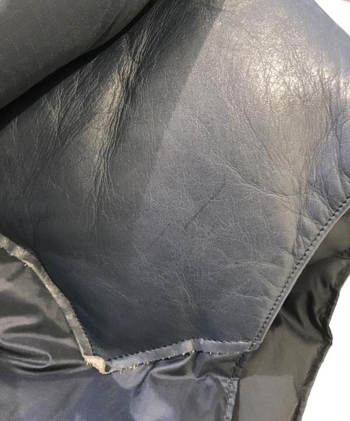 RockyMountainFeatherBed（ロッキーマウンテンフェザーベッド）RockyMountainFeatherBed (ロッキーマウンテンフェザーベッド) BRIEFING (ブリーフィング) BEAMS (ビームス) ダウンベスト ネイビー サイズ:38の古着・服飾アイテム