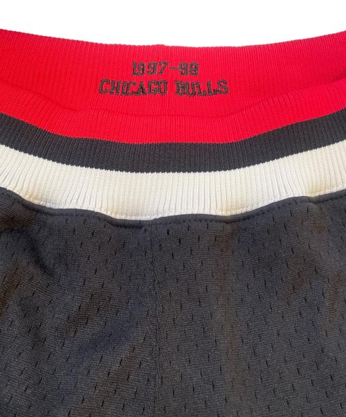 MITCHELL & NESS（ミッチェルアンドネス）MITCHELL & NESS (ミッチェルアンドネス) ゲームショーツ ブラック サイズ:40(M)の古着・服飾アイテム