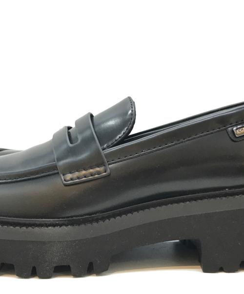 CHARLES & KEITH（チャールズアンドキース）CHARLES & KEITH (チャールズ＆キース) カバードリッジソール ローファー　CK1-70900494 ブラック サイズ:37の古着・服飾アイテム