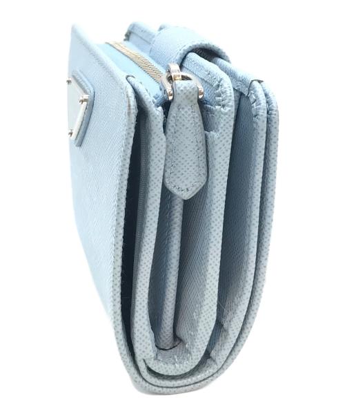 PRADA（プラダ）PRADA (プラダ) 2つ折り財布　1ML018 ライトブルーの古着・服飾アイテム