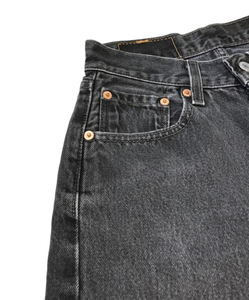 LEVI'S（リーバイス）LEVI'S (リーバイス) デニムパンツ ブラック サイズ:W27の古着・服飾アイテム