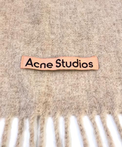 Acne studios（アクネ ストゥディオス）ACNE STUDIOS (アクネ ストゥディオス) マフラー ベージュの古着・服飾アイテム