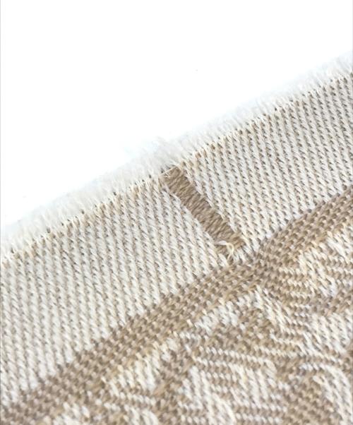 Salvatore Ferragamo（サルヴァトーレ フェラガモ）Salvatore Ferragamo (サルヴァトーレ フェラガモ) ガンチーニ柄ウールストール ベージュの古着・服飾アイテム