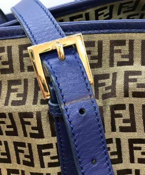 FENDI（フェンディ）FENDI (フェンディ) ズッキーノ柄トートバッグ　8BH238 ブルー×ベージュの古着・服飾アイテム