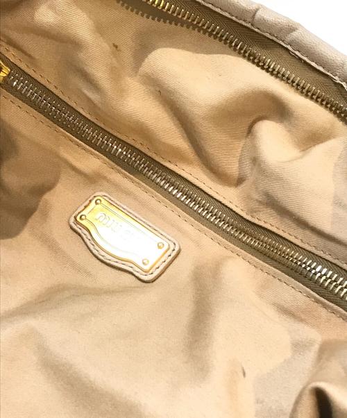 MIU MIU（ミュウミュウ）MIU MIU (ミュウミュウ) レザーバッグ ベージュの古着・服飾アイテム