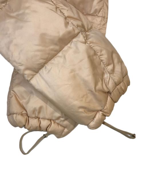 WEEKEND Max Mara（ウィークエンド マックスマーラ）Weekend Max Mara (ウィークエンド マックスマーラ) ダウンジャケット ベージュ サイズ:38の古着・服飾アイテム