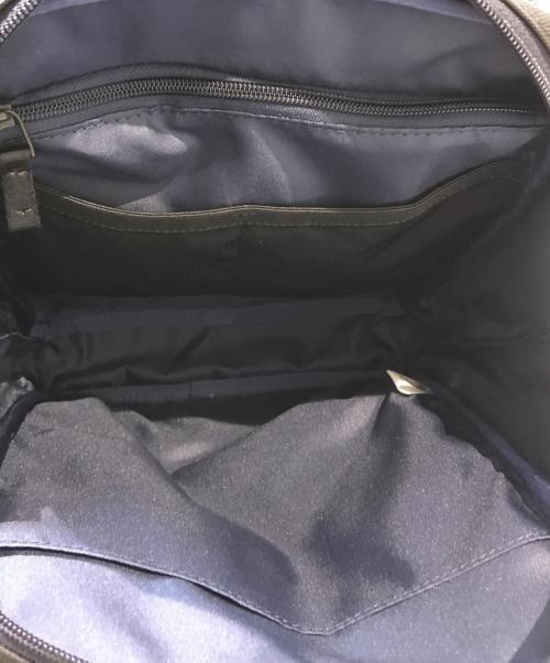 ZERO HALLIBURTON（ゼロ ハリバートン）ZERO HALLIBURTON (ゼロハリバートン) Vertical Shoulder Bag　81512 ネイビー×ブラックの古着・服飾アイテム