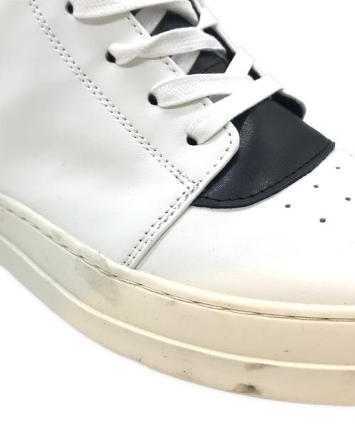 NO ID.（ノーアイディー）NO ID. (ノーアイディー) Initial high-top sneakers PRODUCT　854777-667F ホワイト サイズ:42の古着・服飾アイテム