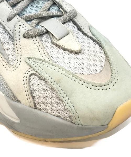 adidas（アディダス）adidas (アディダス) Yeezy Boost 700 V2　FW2549 グレー サイズ:29の古着・服飾アイテム