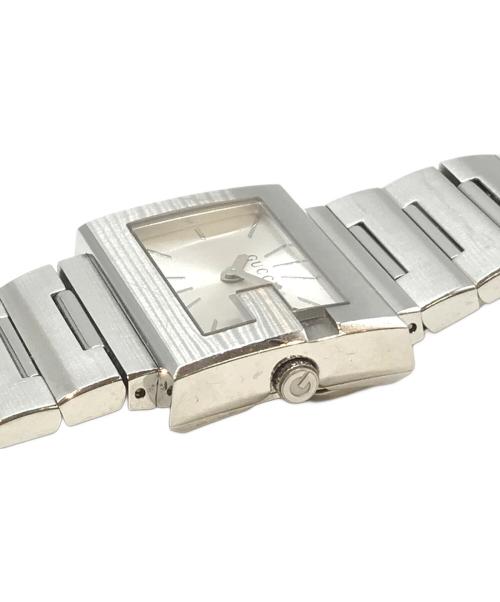 GUCCI（グッチ）GUCCI (グッチ) 腕時計　YA100520 シルバーの古着・服飾アイテム