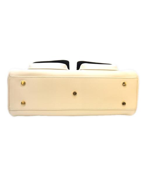 MARY QUANT（マリークヮント）MARY QUANT (マリークヮント) Wフラップポケットデイジー 2WAYトート アイボリーの古着・服飾アイテム