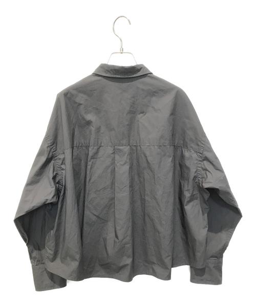 FRAMeWORK（フレームワーク）FRAMeWORK (フレームワーク) BOXY シャツ　24051220601010 グレー サイズ:表記無しの古着・服飾アイテム