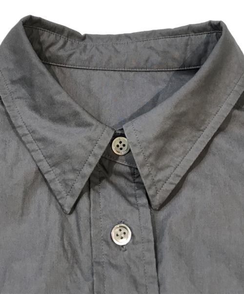FRAMeWORK（フレームワーク）FRAMeWORK (フレームワーク) BOXY シャツ　24051220601010 グレー サイズ:表記無しの古着・服飾アイテム