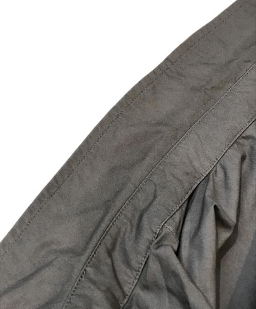 FRAMeWORK（フレームワーク）FRAMeWORK (フレームワーク) BOXY シャツ　24051220601010 グレー サイズ:表記無しの古着・服飾アイテム