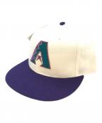 New Era×GENUINE MERCHANDISEニューエラ×ジェニュイン マーチャンダイズ）の古着「キャップ」｜ホワイト×パープル