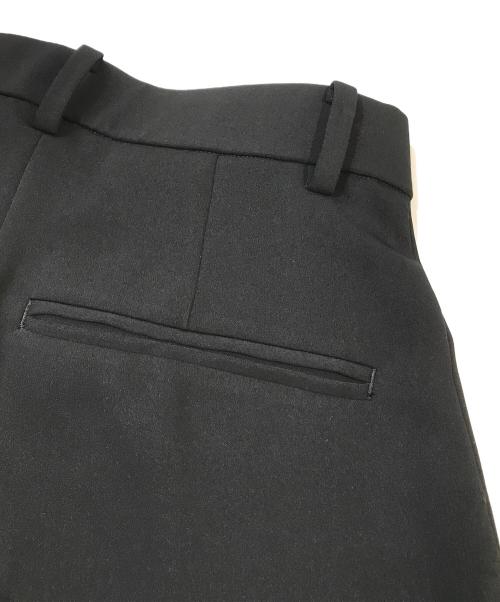 Spick and Span（スピック＆スパン）Spick and Span (スピックアンドスパン) ストレッチタックストレートパンツ ブラック サイズ:34の古着・服飾アイテム