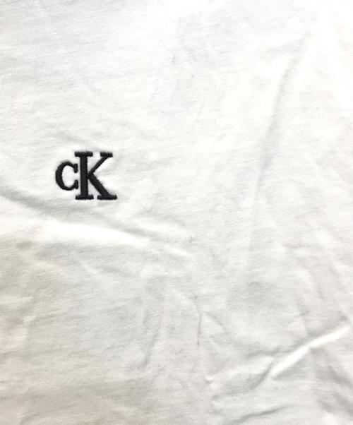 Calvin Klein（カルバンクライン）Calvin Klein (カルバンクライン) Tシャツ ホワイト サイズ:Sの古着・服飾アイテム