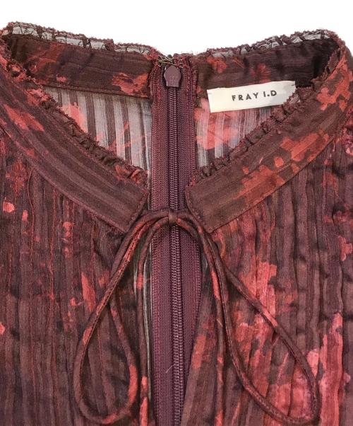 FRAY ID（フレイ アイディー）FRAY ID (フレイ アイディー) フレイアイディー プリーツプリントワンピース　FWFO234105 レッドの古着・服飾アイテム
