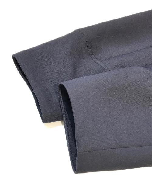 NOLLEY'S（ノーリーズ）NOLLEY'S (ノーリース) ウォッシャブル軽量トリプルクロスサテン切替クルーネックコート　5-0035-1-08-001 ネイビー サイズ:36の古着・服飾アイテム