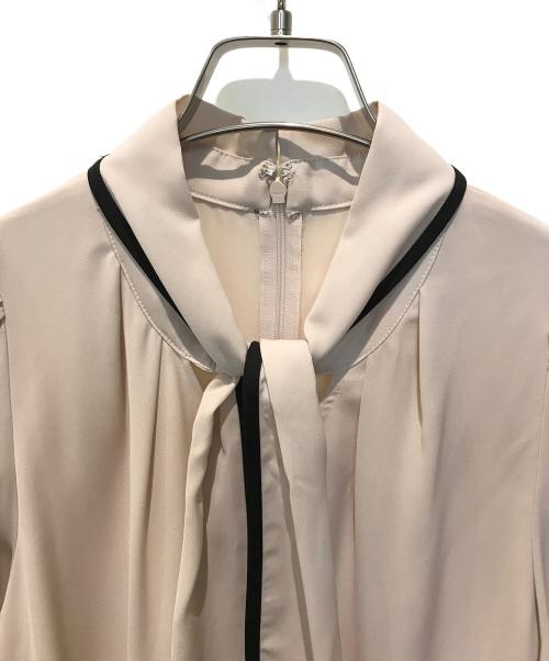 Apuweiser-riche（アプワイザーリッシェ）Apuweiser-riche (アプワイザーリッシェ) 配色パイピングレディワンピース ベージュ サイズ:1 未使用品の古着・服飾アイテム