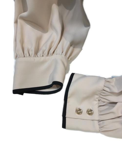 Apuweiser-riche（アプワイザーリッシェ）Apuweiser-riche (アプワイザーリッシェ) 配色パイピングレディワンピース ベージュ サイズ:1 未使用品の古着・服飾アイテム