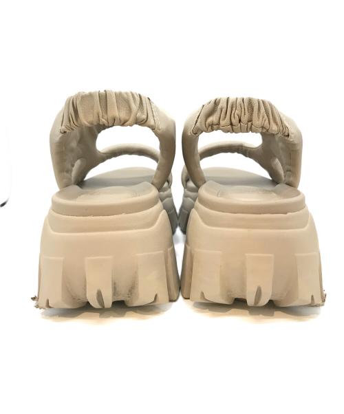 STACCATO（スタッカート）STACCATO (スタッカート) サンダル ベージュ サイズ:23.5の古着・服飾アイテム