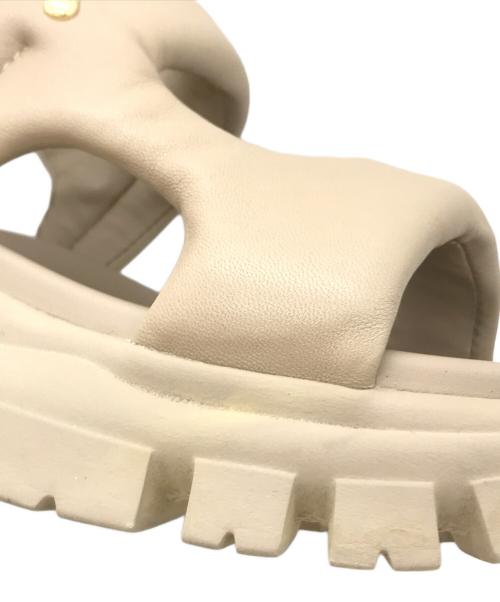 STACCATO（スタッカート）STACCATO (スタッカート) サンダル ベージュ サイズ:23.5の古着・服飾アイテム