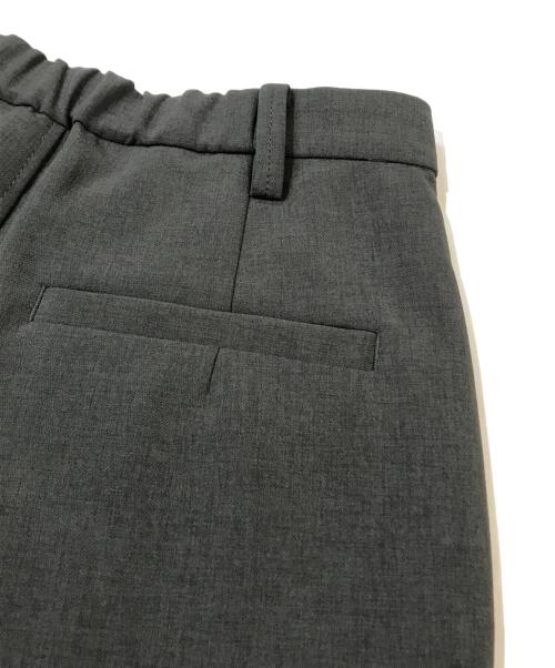 Spick and Span（スピック＆スパン）Spick and Span (スピックアンドスパン) 2タックパンツ　24030200810130 グレー サイズ:34の古着・服飾アイテム