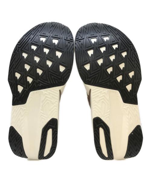 NEW BALANCE（ニューバランス）NEW BALANCE (ニューバランス) FuelCell Rebel v5　MFCXLY5 ベージュ サイズ:26.5の古着・服飾アイテム