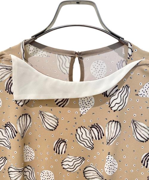 HIROKO KOSHINO（ヒロコ コシノ）HIROKO KOSHINO (ヒロコ コシノ) アシンメトリーヘム小付き柄チュニック　RHPHT-42520 ベージュ サイズ:38の古着・服飾アイテム