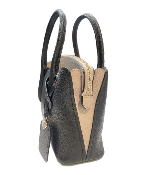 Kate Spade（ケイトスペード）Kate Spade (ケイトスペード) 2WAYショルダーバッグ　PXRUA540 ブラック×ベージュの古着・服飾アイテム