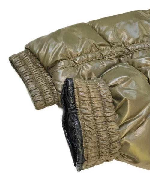 MONCLER（モンクレール）MONCLER (モンクレール) ダウンジャケット　41303/50/68950 オリーブ サイズ:Mの古着・服飾アイテム