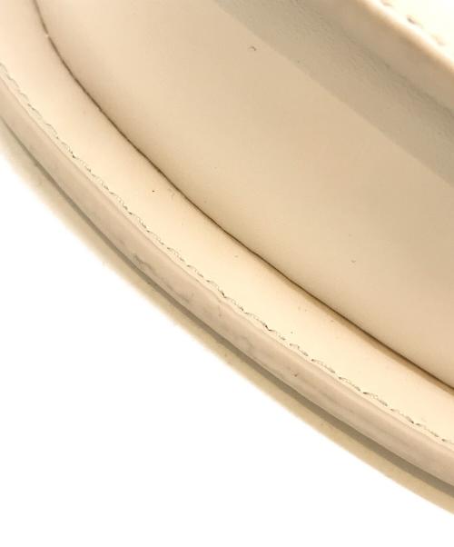 CHARLES & KEITH（チャールズアンドキース）CHARLES & KEITH (チャールズ＆キース) ミニガビーヌサドルバッグ アイボリーの古着・服飾アイテム