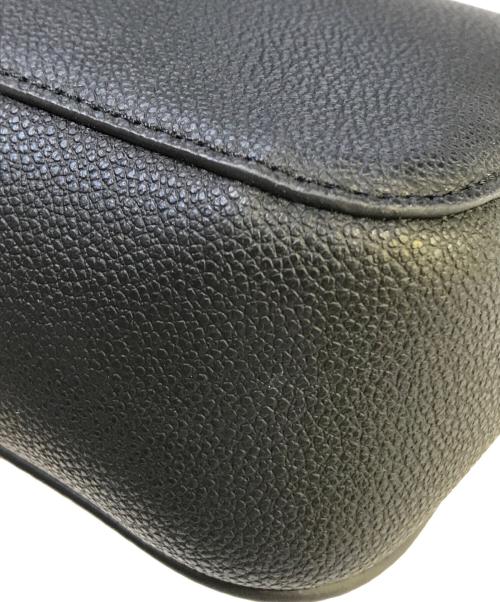 CHARLES & KEITH（チャールズアンドキース）CHARLES & KEITH (チャールズ＆キース) チェーンリンクボクシークラッチショルダーバッグ ブラックの古着・服飾アイテム