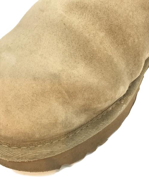 UGG（アグ）UGG (アグ) W CLASSIC SLIPPER　F27119G ベージュ サイズ:UK4の古着・服飾アイテム