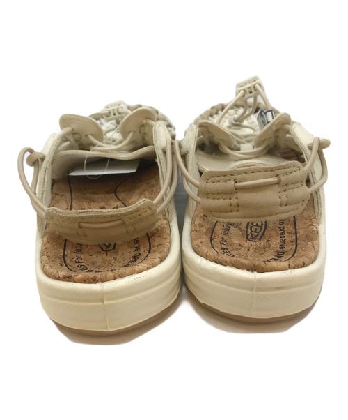 KEEN（キーン）KEEN (キーン) UNEEK 2 CONVERTIBLE　1030201 ベージュ サイズ:24.5の古着・服飾アイテム