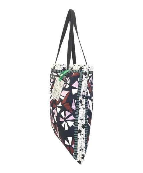 MARNI（マルニ）MARNI (マルニ) バンダナトートバッグ　	フラワーカフェ　　バンダナトート ネイビー×ピンクの古着・服飾アイテム