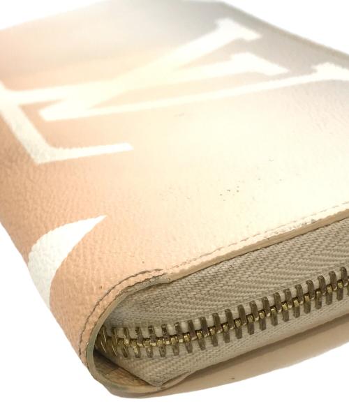 LOUIS VUITTON（ルイ ヴィトン）LOUIS VUITTON (ルイ ヴィトン) ブリューム ラウンドジップウォレット オレンジの古着・服飾アイテム