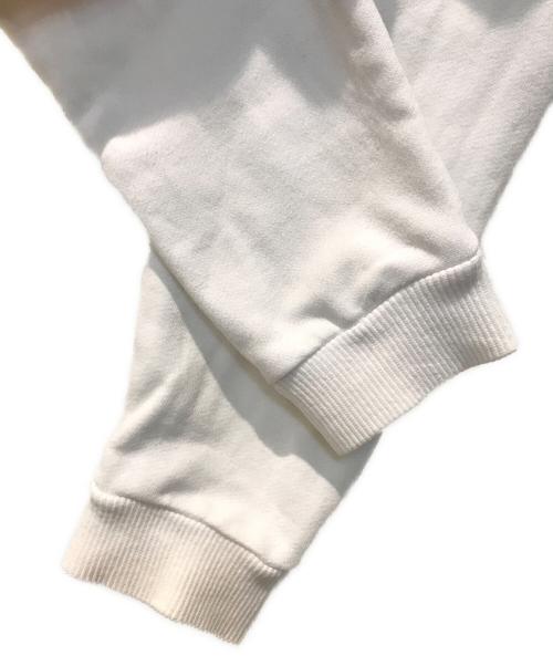 FRED PERRY（フレッドペリー）FRED PERRY (フレッドペリー) 刺繍クルーネックスウェット ホワイト サイズ:Mの古着・服飾アイテム