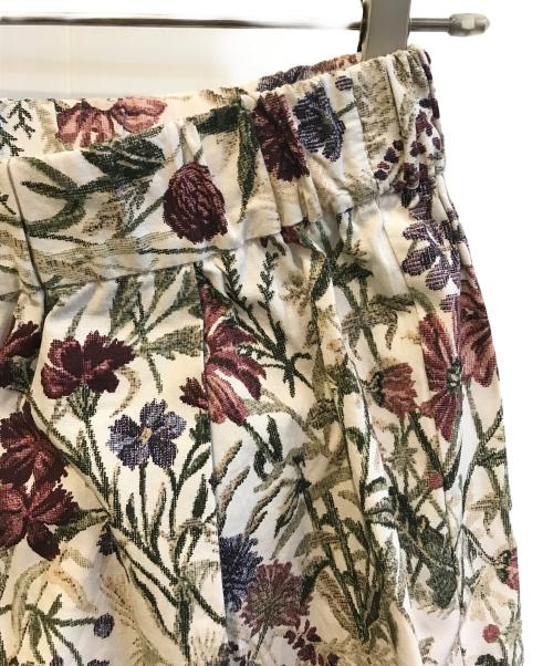 mizuiro-ind（ミズイロインド）mizuiro-ind (ミズイロインド) フラワープリントイージーパンツ ホワイト サイズ:表記なしの古着・服飾アイテム