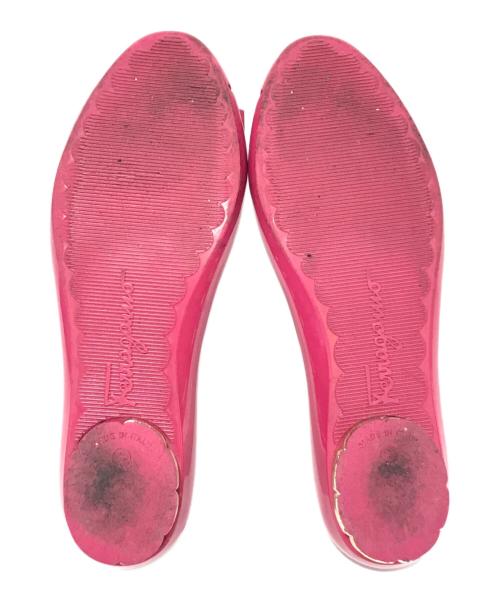 Salvatore Ferragamo（サルヴァトーレ フェラガモ）Salvatore Ferragamo (サルヴァトーレ フェラガモ) ラバーパンプス ショッキングピンク サイズ:6の古着・服飾アイテム