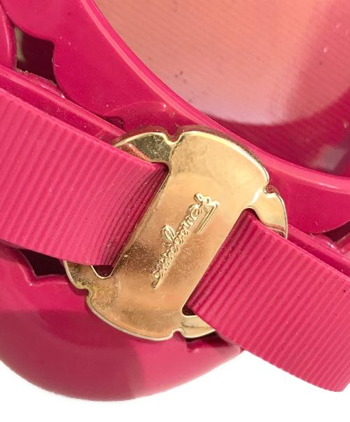 Salvatore Ferragamo（サルヴァトーレ フェラガモ）Salvatore Ferragamo (サルヴァトーレ フェラガモ) ラバーパンプス ショッキングピンク サイズ:6の古着・服飾アイテム